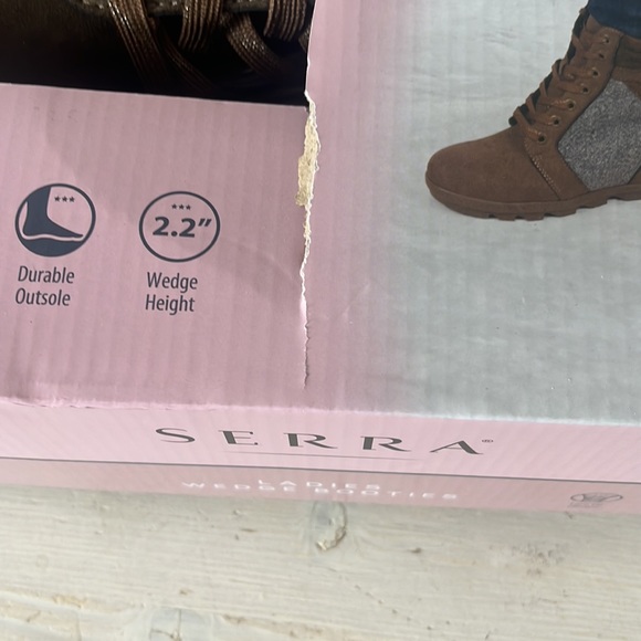 Serra Women’s wedge booties NEW in box size 9 - Picture 3 of 5